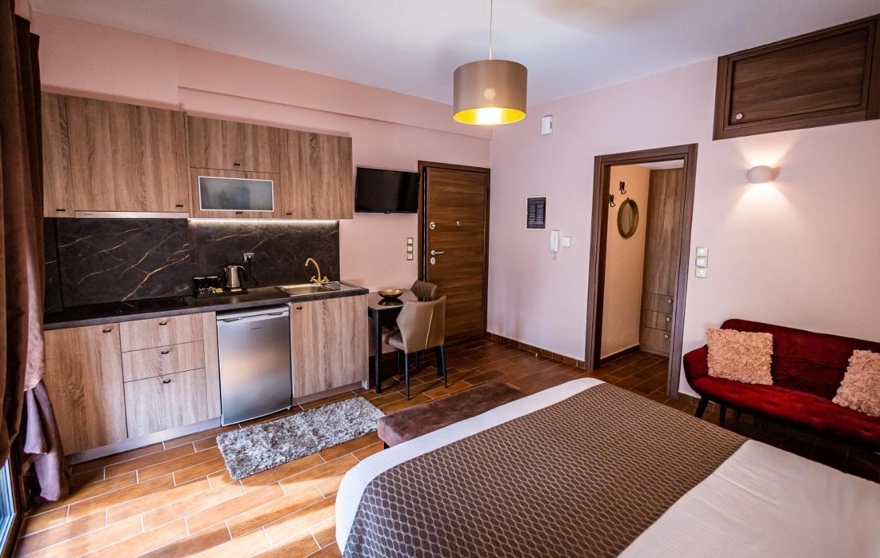 Apartament Maron Kalawrita Zewnętrze zdjęcie