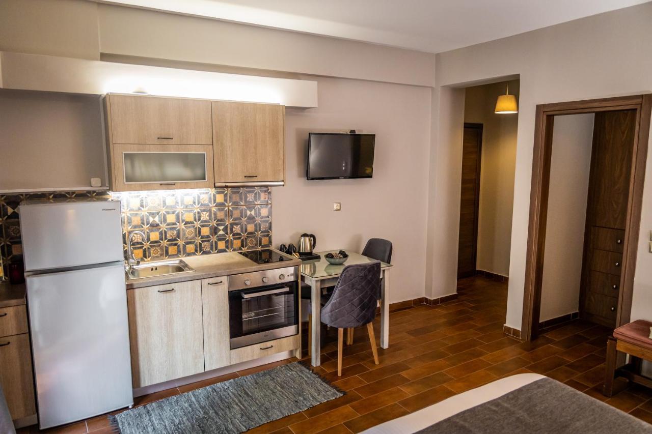Apartament Maron Kalawrita Zewnętrze zdjęcie