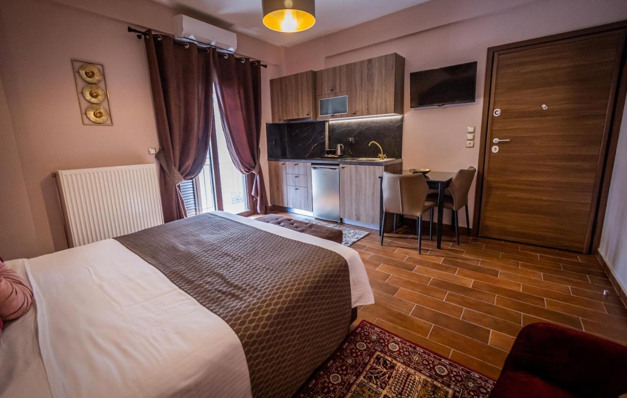 Apartament Maron Kalawrita Zewnętrze zdjęcie