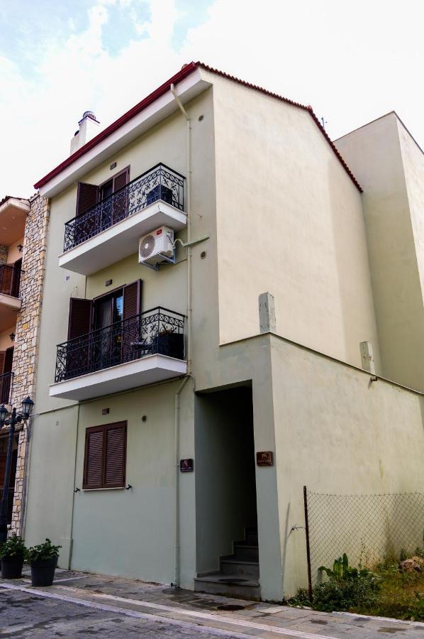 Apartament Maron Kalawrita Zewnętrze zdjęcie